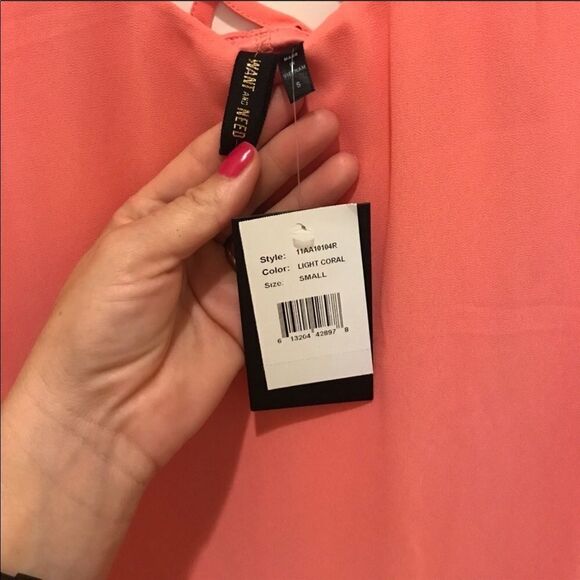 👗 Want and Need Coral Short Sleeved Dress - Size Small - Picture 3 of 4